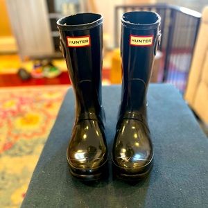 Short hunter rain boots